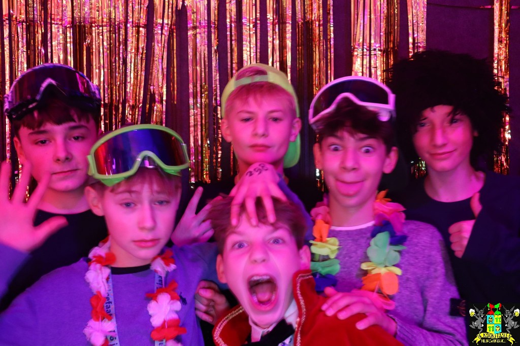 ../Images/Jeugd Opwarmbal Photobooth 285.jpg